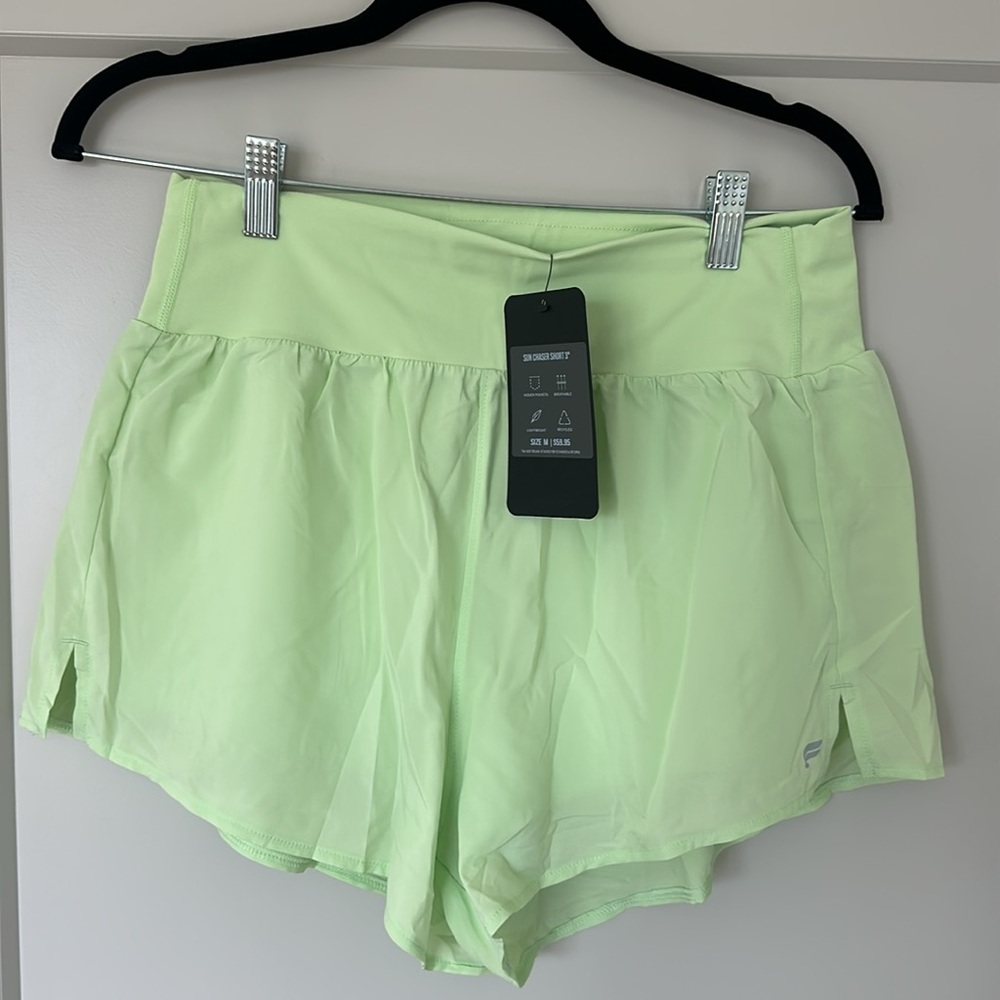 NEW WITH TAGS: FABLETICS SUN CHASER SHORT